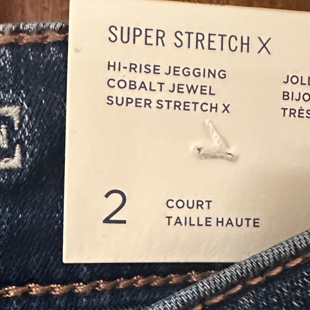 American Eagle Outfitters Women's Deep Indigo Skinny Jeans size 2 Short - Picture 3 of 13